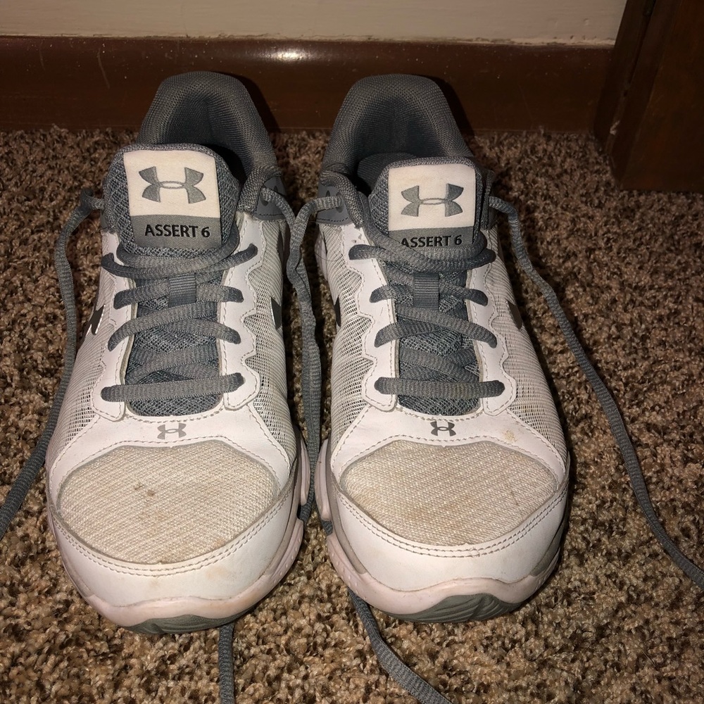 Under Armour women’s sneakers